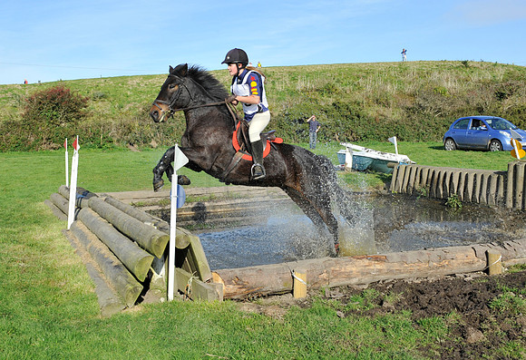 Sam & Buster water jumpcr